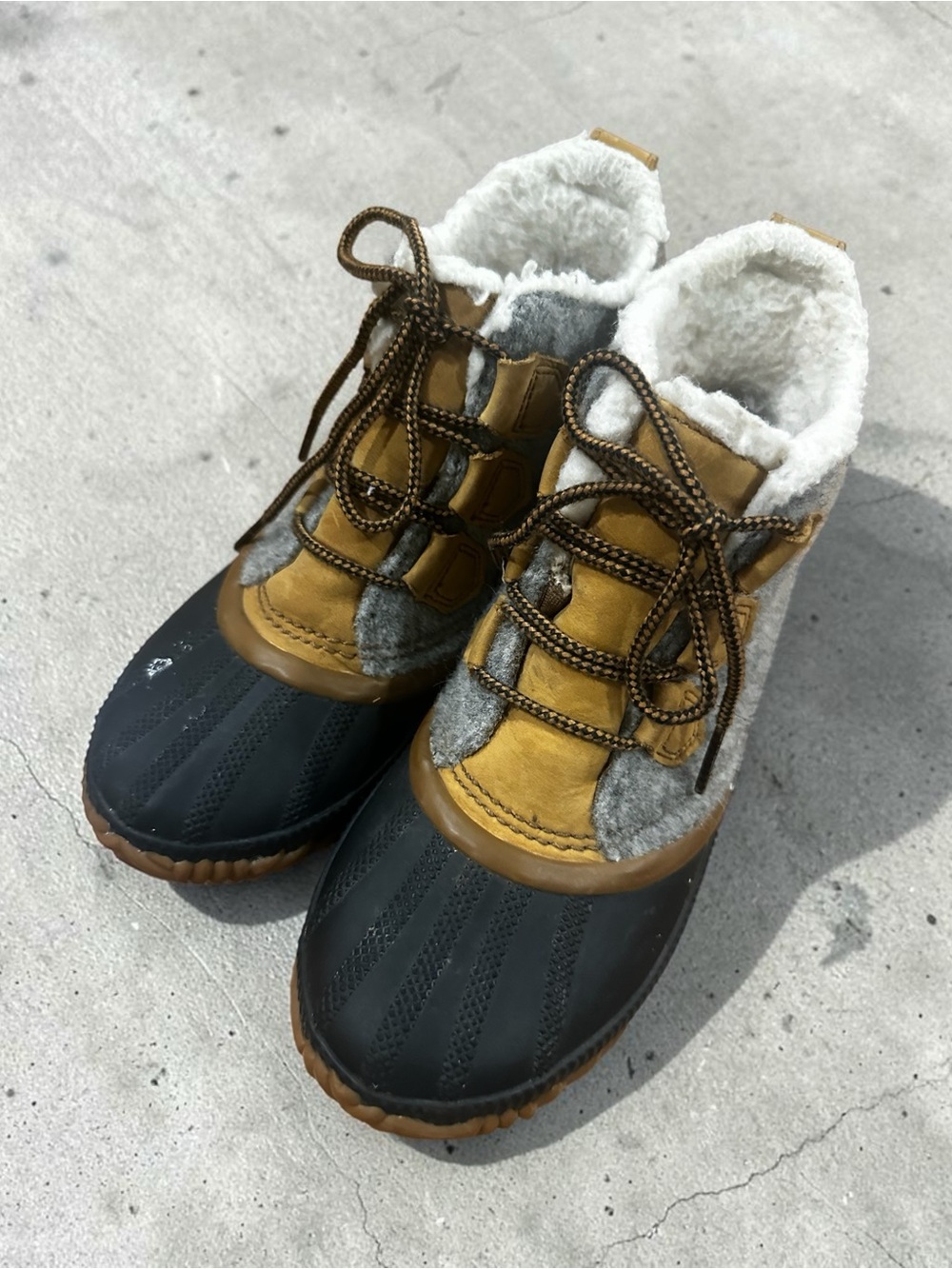 Sorel Black, Tan & Gray Women’s Insulated Duck Boots